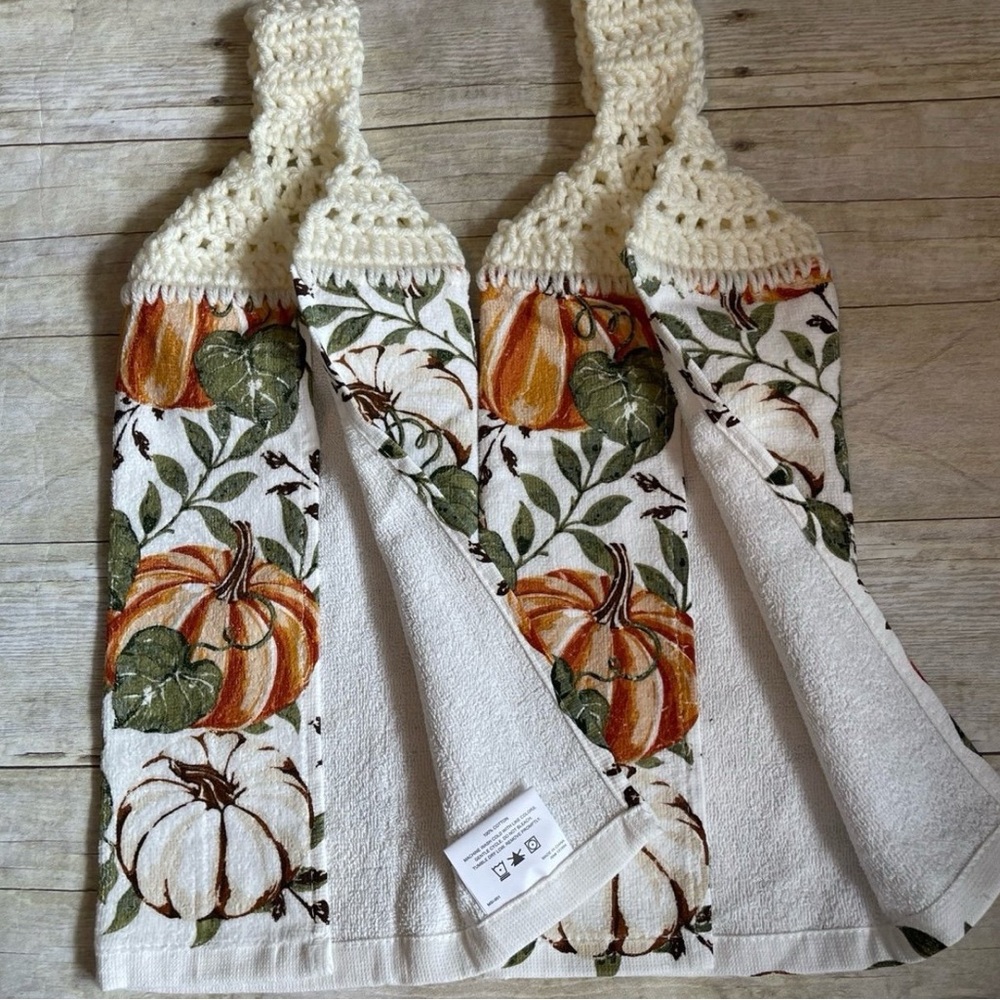 Pumpkins/Autumn Crochet Top Hanging Towel Set of Two Single Thickness - Picture 4 of 5
